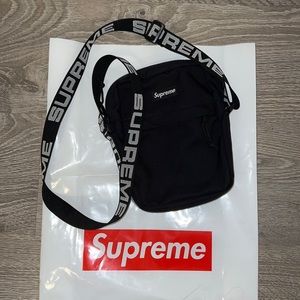 Supreme Crossbody Pouch - Authentic